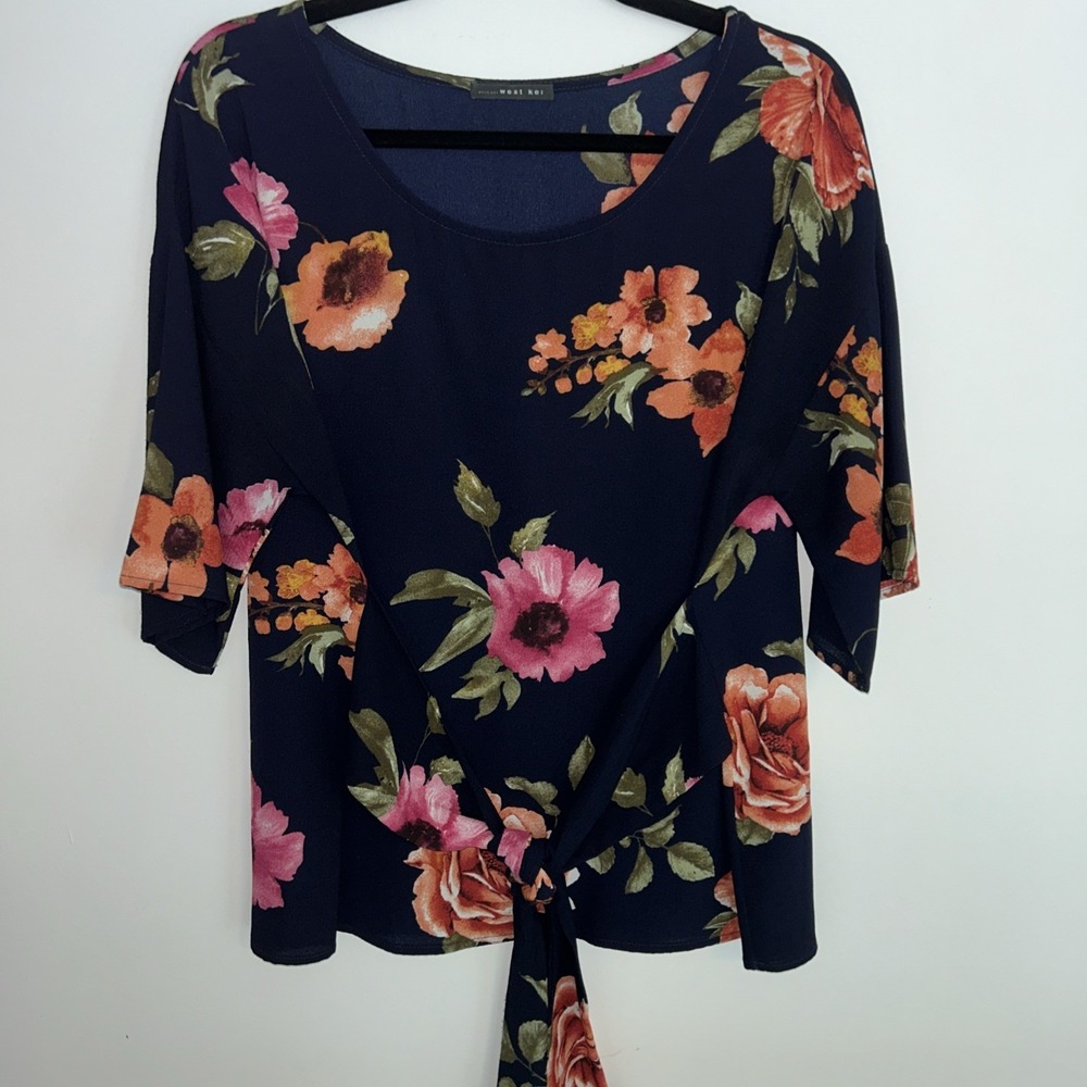 West Kei Black Floral L Short Sleeve Rap Front Tie Multicolor Lightweight Blouse